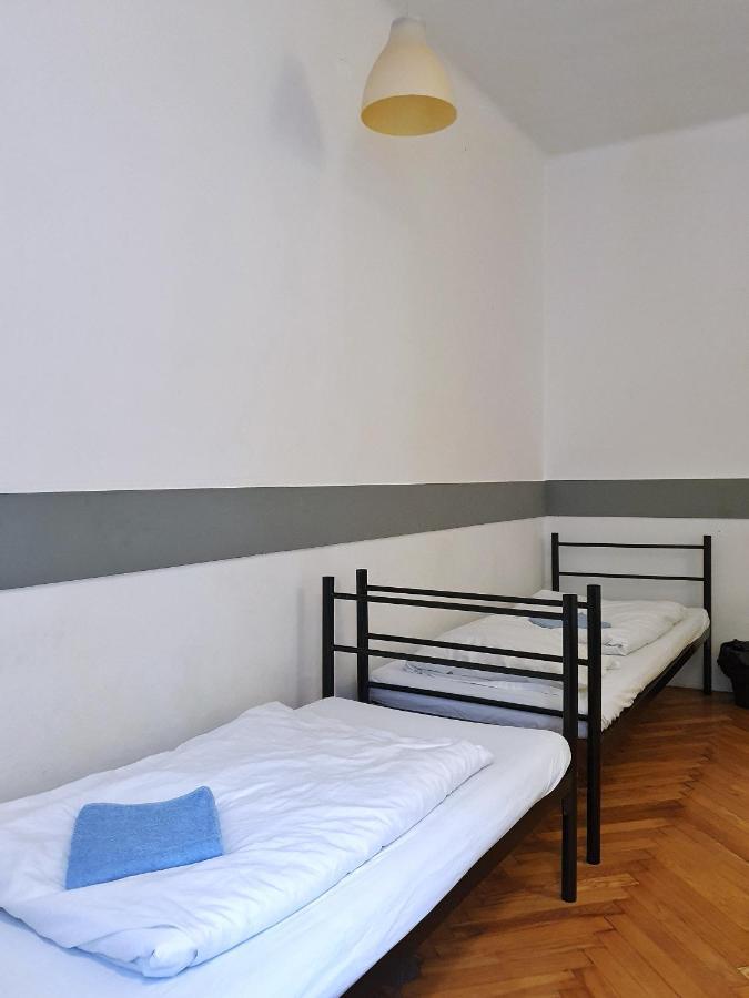 Viki Kazimierz Hostel Krakow Exterior photo