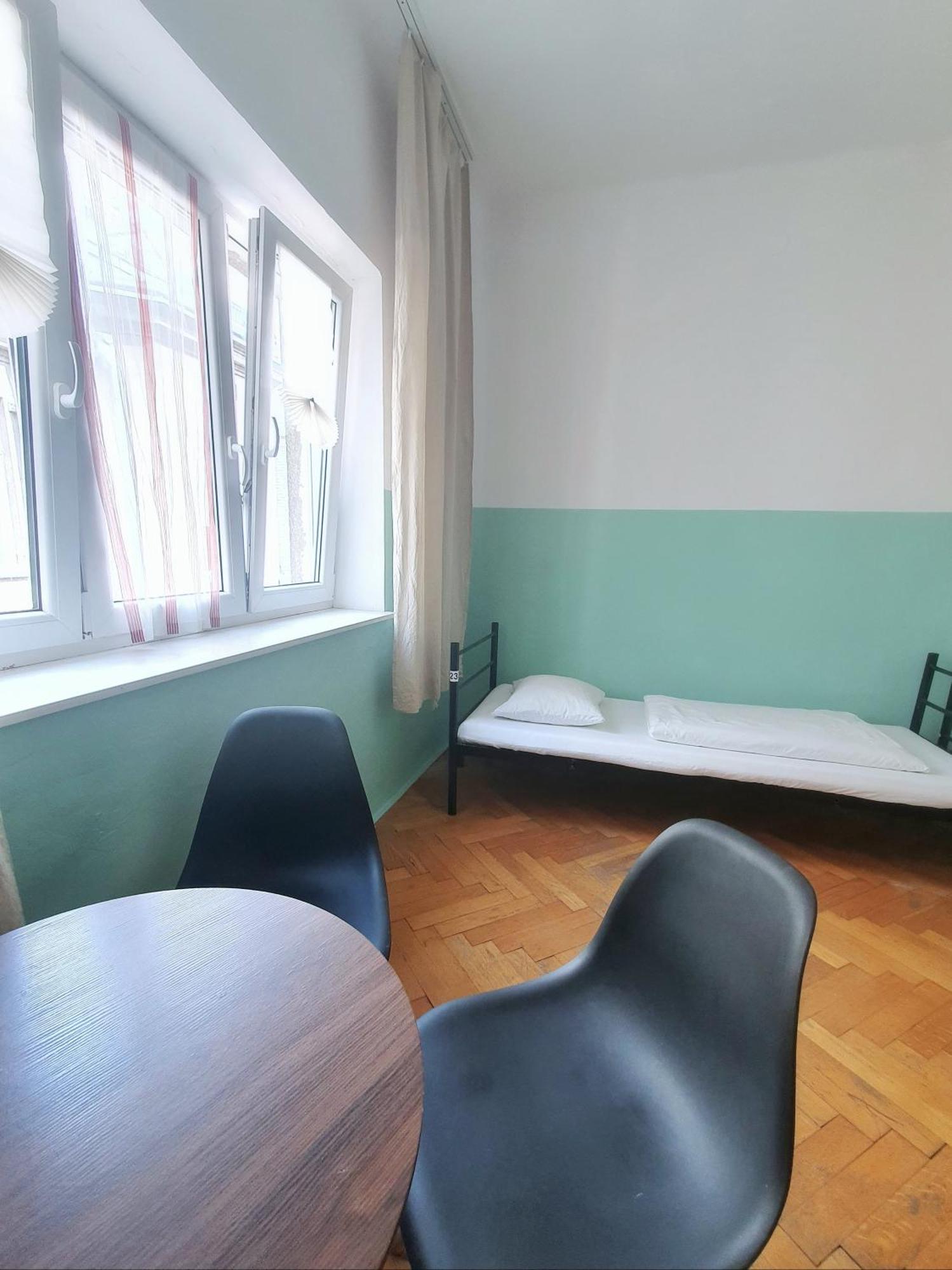 Viki Kazimierz Hostel Krakow Exterior photo